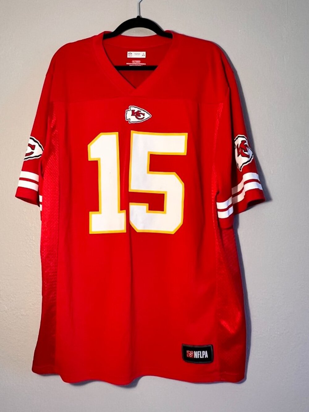 XL - Like New Patrick Mahomes Jersey